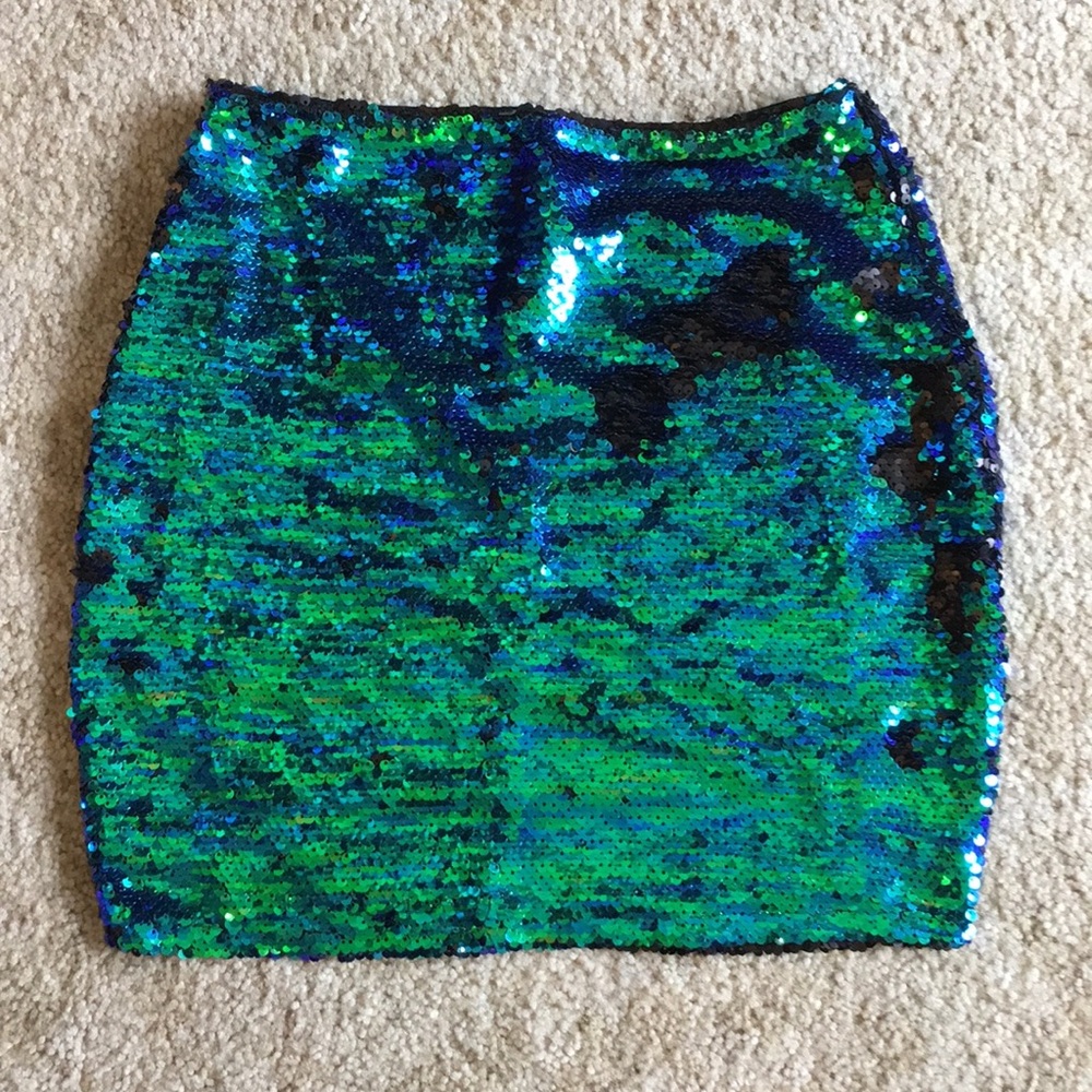 Mermaid reversible sequin mini skirt from Tobi